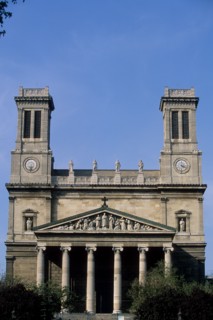 France, ile de france, paris 10e arrondissement, place franz liszt, eglise saint vincent de paul, facade, colonne, edifice religieux, architecte jacques hittorff,