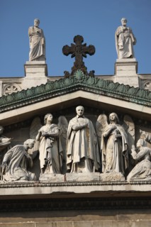 France, ile de france, paris 10e arrondissement, eglise saint vincent de paul, place franz liszt, architecte hittorff, fronton figurant saint vincent de paul, religion catholique,