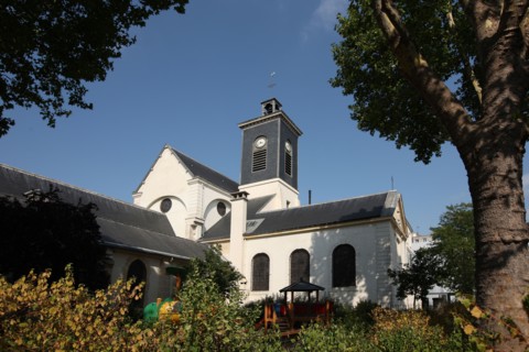 France, ile de france, paris 11e arrondissement, 36 rue saint bernard, eglise sainte marguerite, religion catholique, depuis le jardin public,