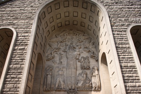France, ile de france, paris 16e arrondissement, porte de saint cloud, 96 boulevard murat, eglise sainte jeanne de chantal, detail facade, sculpture, bas relief, religion catholique,