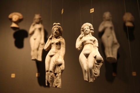 France, Haute Normandie, eure, pays d'evreux, evreux, archeveche, musee municipal, salle gallo romaine, statuettes,