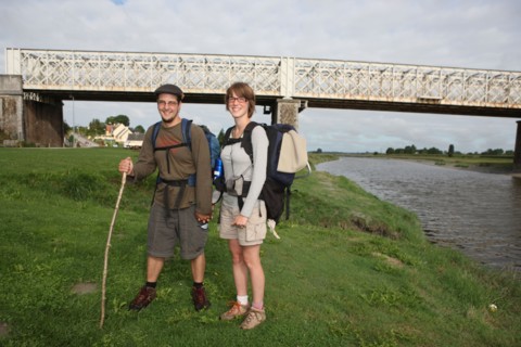 France, Basse Normandie, manche, pays de la baie, voie verte, pontaubault, pelerins, moutons, pont,