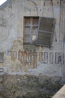 maison, cours d'eau, centre ville, feuilles, automne, volet, maison decrepite, maison, cours d'eau, centre ville, feuilles, automne, volet, maison decrepite,