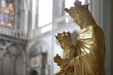 France, Basse Normandie, calvados, bessin, bayeux, cathedrale, decor, vierge a l'enfant, nef,