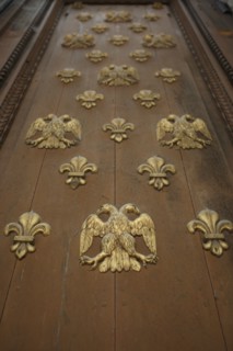 France, Basse Normandie, calvados, bessin, bayeux, cathedrale, decor portail, aigle et fleur de lys,