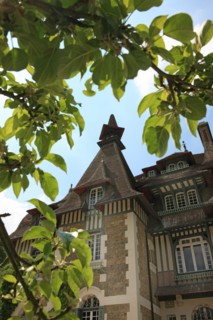 France, Basse Normandie, Calvados, Deauville, villa strassburger, jardin arbore, nature, propriete de la ville de Deauville, belle epoque, style anglo normand,
