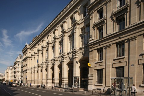 France, Facade of the Louvre post office
