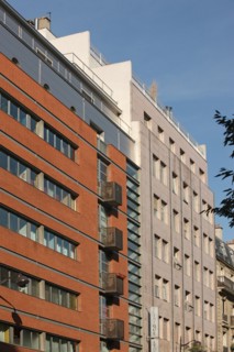 France, Ile de France, paris 11e arrondissement, 95 avenue parmentier, immeuble haut, silhouette,