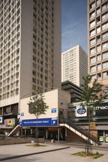 France, Shopping centre