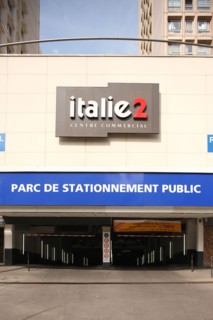 France, Shopping centre