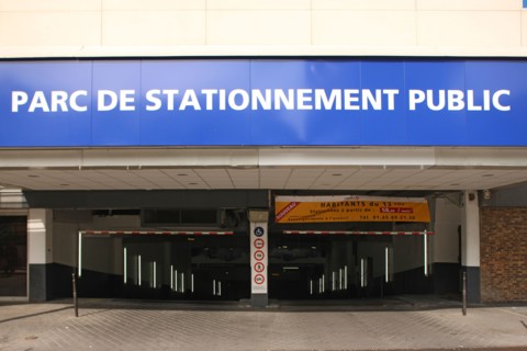 France, Shopping centre
