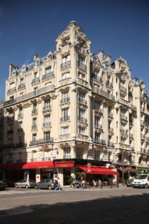 Immeuble 24 place Etienne Pernet à Paris