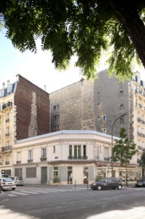 France, angle with RUE JEAN MARIDOR
