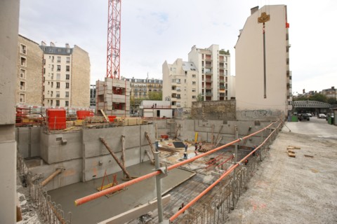 France, Ile de France, paris 15e arrondissement, 39 rue fremicourt, ancienne parcelle vide, construction d'un immeuble, chantier,