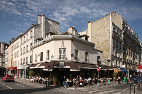 France, Ile de France, paris 15e arrondissement, angle rue du commerce et rue des entrepreneurs, batiment d'angle, cafe,