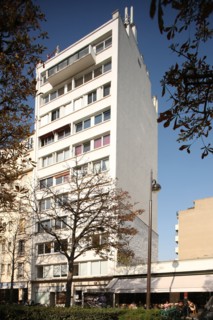 France, Ile de France, paris, 15e arrondissement, 21 place du commerce, immeuble haut,