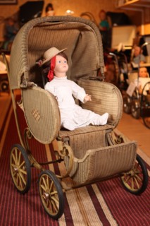 France, Haute Normandie, eure, saint aubin de scellon, musee du landau, florence espaldet, voitures d'enfants,