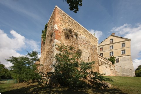 France, Basse Normandie, orne, pays d'avre et d'iton, tillieres sur avre, panorama sur le village depuis la terrasse du chateau, jardin public,