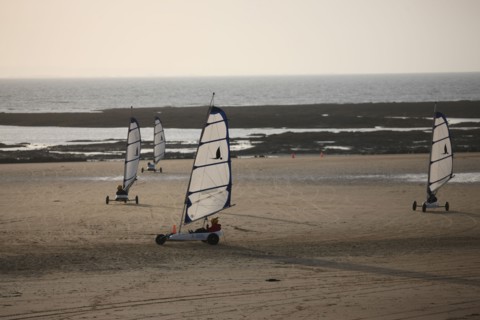France, Basse Normandie, manche, cote des havres, portbail, littoral, mer, char a voile, sports nautiques, plage, sable, windsurf, soleil couchant,
