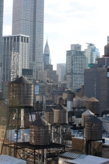 usa, etat de New York, New York City, Manhattan, Chelsea, buildings, reservoirs, depuis la terrasse de de l'hotel Four Points by Sheraton, 160W 25th, empire state, chrysler building,
