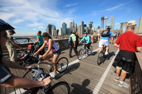 usa, etat de New York, New York City, Manhattan, brooklyn, pont de brooklyn bridge, pietons, vehicules, jogging, circulation, pointe de Manhattan,