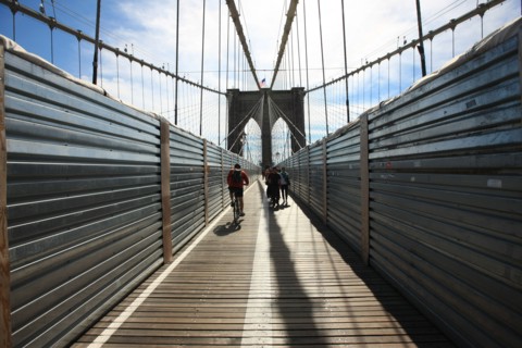 usa, etat de New York, New York City, Manhattan, brooklyn, pont de brooklyn bridge, pietons, vehicules, jogging, circulation, pointe de Manhattan,