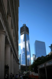usa, state of New York, NYC, Manhattan, financial district, building, ancien World Trade Center, Ground Zero, drapeau,