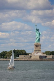 usa, etat de New York, New York City, Manhattan, financial district, pointe de Manhattan, ferry pour Staten Island, buildings, baie, bateaux, statue de la liberte, Bartholdi,
