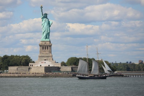 usa, etat de New York, New York City, Manhattan, financial district, pointe de Manhattan, ferry pour Staten Island, buildings, baie, bateaux, statue de la liberte, Bartholdi,