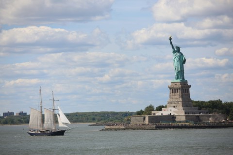usa, etat de New York, New York City, Manhattan, financial district, pointe de Manhattan, ferry pour Staten Island, buildings, baie, bateaux, statue de la liberte, Bartholdi,