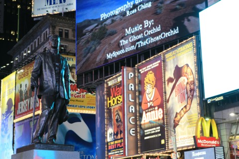 usa, etat de New York, New York City, Manhattan, Midtown, Broadway, vers Times Square, neons, nuit,