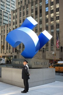 usa, etat de New York, New York City, Manhattan, Broadway, vers Rockfeller Center, buildings, rue,
