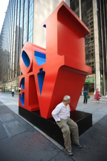 usa, etat de New York, New York City, Manhattan, Broadway, vers Rockfeller Center, buildings, rue, pres du moma,