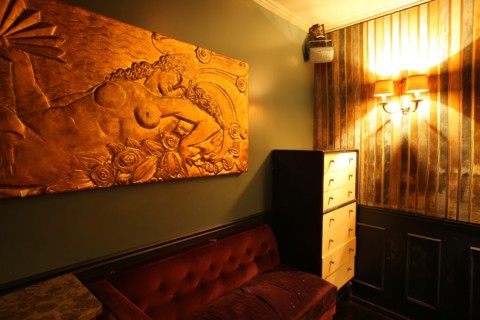 France, ile de france, paris 1er arrondissement, 47 rue berger, chacha club, restaurant, night club, dj, bar, nuit, fumoir, 
Date : 2011-2012
