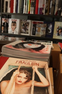 France, ile de france, paris 3e arrondissement, 20 rue dupetit thouars, librairie galerie Ofr, livres d'art, design, mode, expo, 
Date : 2011-2012