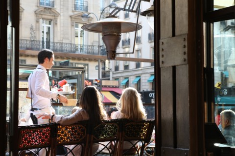 France, ile de france, paris 10e arrondissement, 32 boulevard poissonniere, bar, le brebant, terrasse, salle, cafe, 
Date : 2011-2012