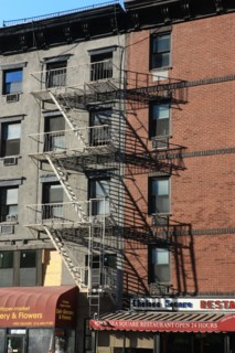 usa, state of New York, NYC, Manhattan, escaliers, mur,