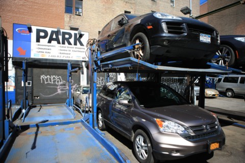 usa, state of New York, NYC, Manhattan, nolita, parking, voitures superposees, car park,