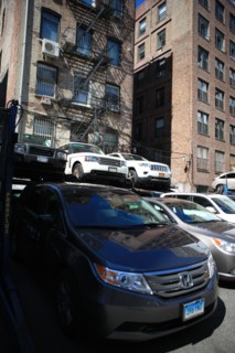 usa, state of New York, NYC, Manhattan, nolita, parking, voitures superposees, car park,