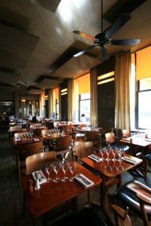 France, ile de france, paris 1er arrondissement, 6 rue de l'Amiral de Coligny, le fumoir, bar, restaurant, 
Date : 2011-2012