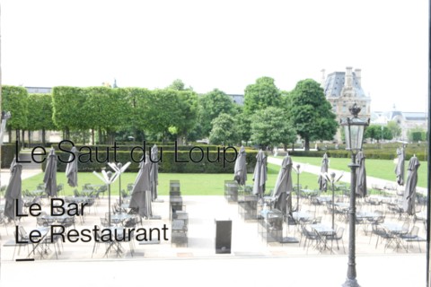 France, ile de france, paris 1er arrondissement, 107 rue de rivoli, restaurant au saut du loup, musee des arts decoratifs, gastronomie, louvre, terrasse, design, mode, 
Date : 2011-2012