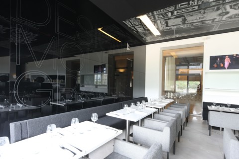 France, ile de france, paris 1er arrondissement, 107 rue de rivoli, restaurant au saut du loup, musee des arts decoratifs, gastronomie, louvre, terrasse, design, mode, 
Date : 2011-2012
