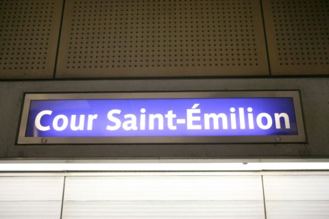 Station de métro Cour Saint-Emilion à Paris