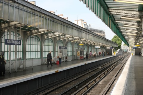 France, ile de france, paris 18e arrondissement, station du metro stalingrad, place stalingrad, ligne 2, ratp, Hector Guimard, 
Date : 2011-2012