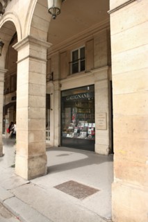 France, ile de france, paris 8e arrondissement, 224 rue de rivoli, librairie galignani, librairie anglophone, sous les arcades
Date : 2011-2012
