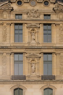 France, ile de france, paris 1er arrondissement, louvre, rue de rivoli, ancien palais des tuileries, pavillon de marsan, musee des arts decoratifs, detail, sculpture, 
Date : 2011-2012
