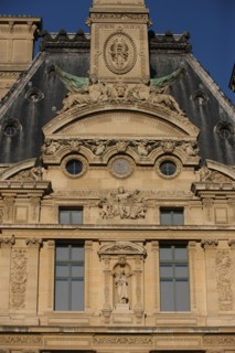 France, ile de france, paris 1er arrondissement, louvre, rue de rivoli, ancien palais des tuileries, pavillon de marsan, musee des arts decoratifs, detail, sculpture, 
Date : 2011-2012