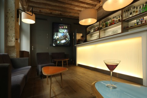 France, ile de france, paris 3e arrondissement, marais, 11 rue des gravilliers, hotel jules et jim, bar, 
Date : 2011-2012