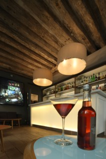 France, ile de france, paris 3e arrondissement, marais, 11 rue des gravilliers, hotel jules et jim, bar, 
Date : 2011-2012