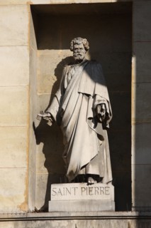 France, ile de france, paris 3e arrondissement, 68 rue de turenne, eglise saint denys du saint sacrement, religion catholique, architecte hippolyte godde, colonnes, chapiteaux, fronton, statue saint p...